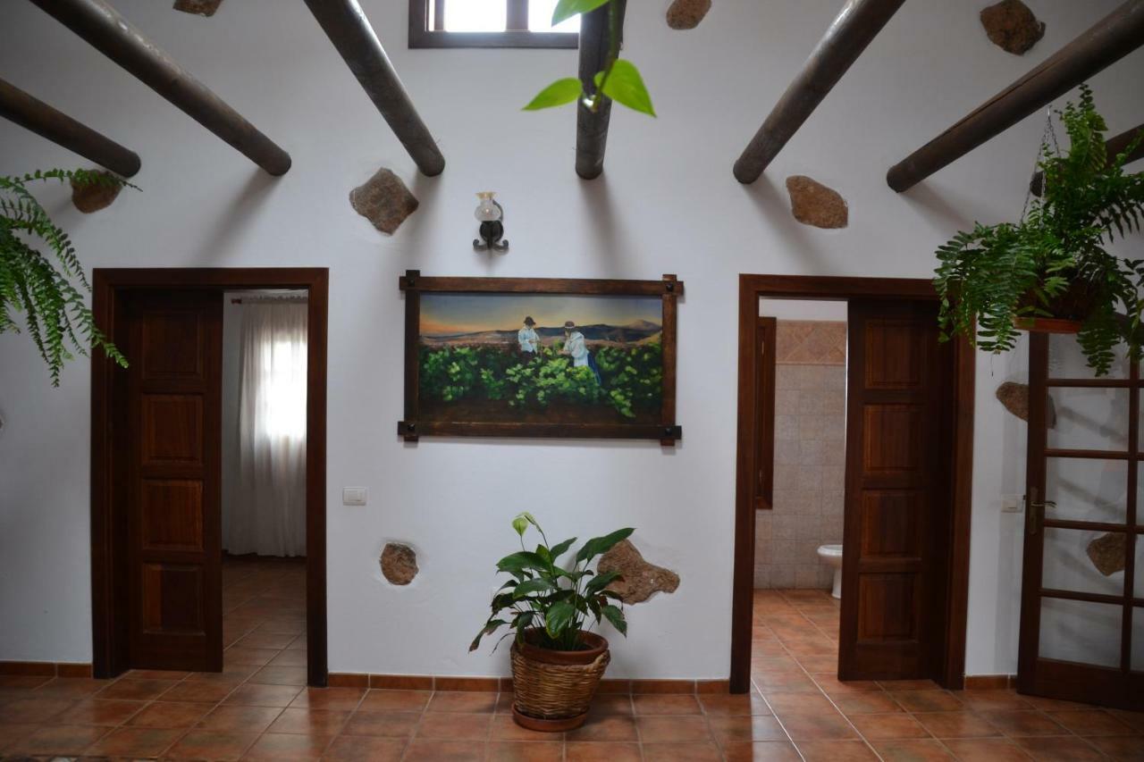 Villa Eva Тинахо Екстериор снимка