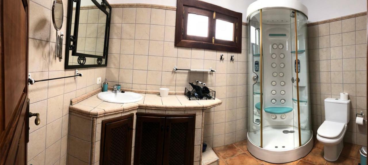 Villa Eva Тинахо Екстериор снимка